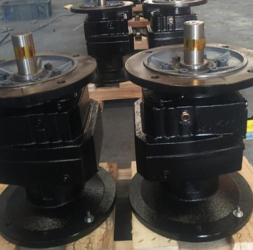 斜齒輪減速機 齒輪減速機銷售廠家